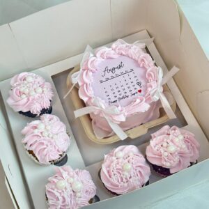 4” Bento Cake + Cupcakes